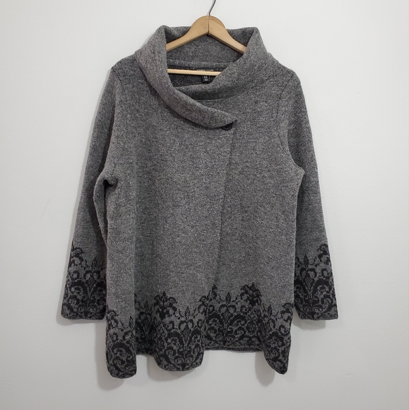 Adrienne Vittadini Jackets & Blazers - Adrienne Vittadini Gray/Black Wool Sweater Coat